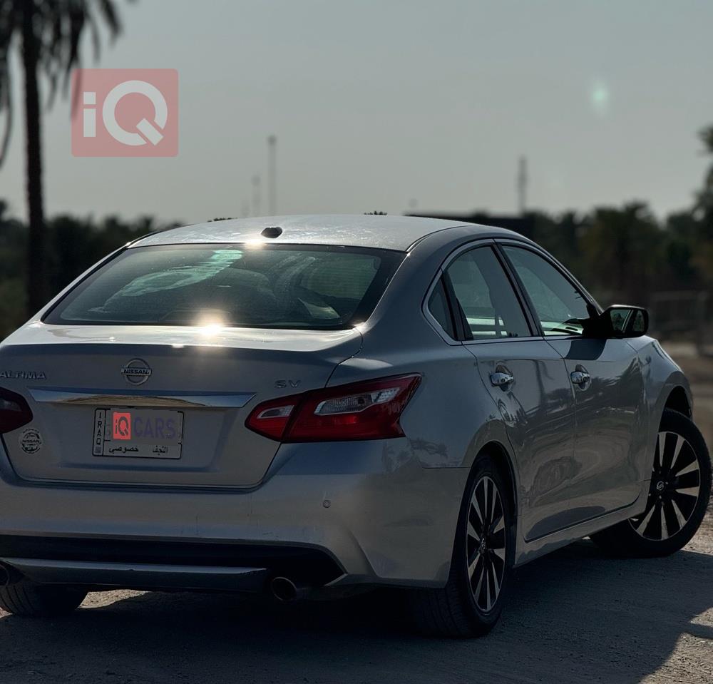 نیسان ئەلتیما